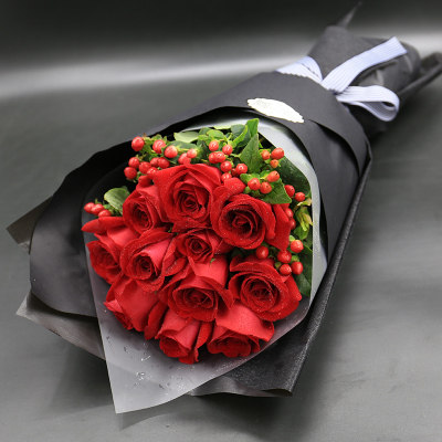 情人节19朵红香槟粉玫瑰花礼盒康乃馨花束西安鲜花同城速递送花
