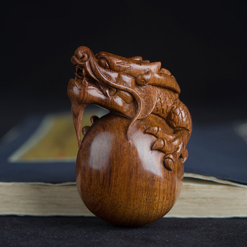 海南黄花梨龙蛋手把件老料湘雕刻男女随身把玩摆件
