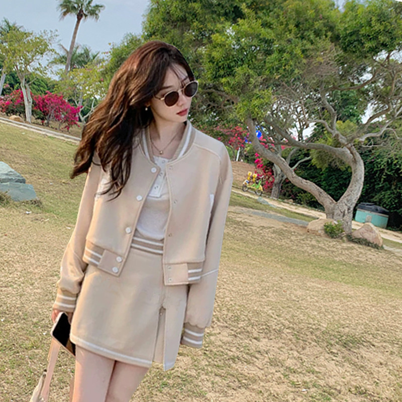 套装奶系穿搭早春时尚长袖宽松棒球外套chic时尚套装
