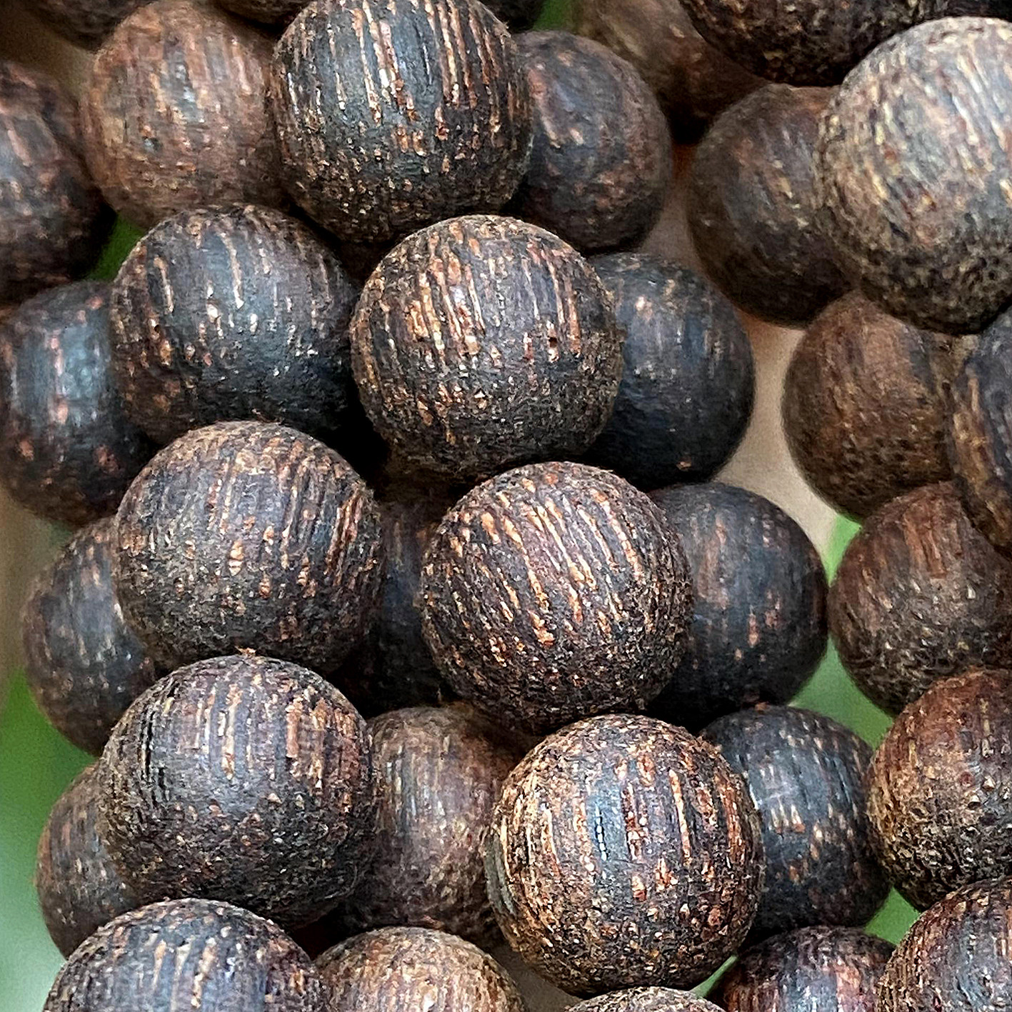 缅甸奇楠小叶降真108颗满油花香糖结麻丝金丝佛珠