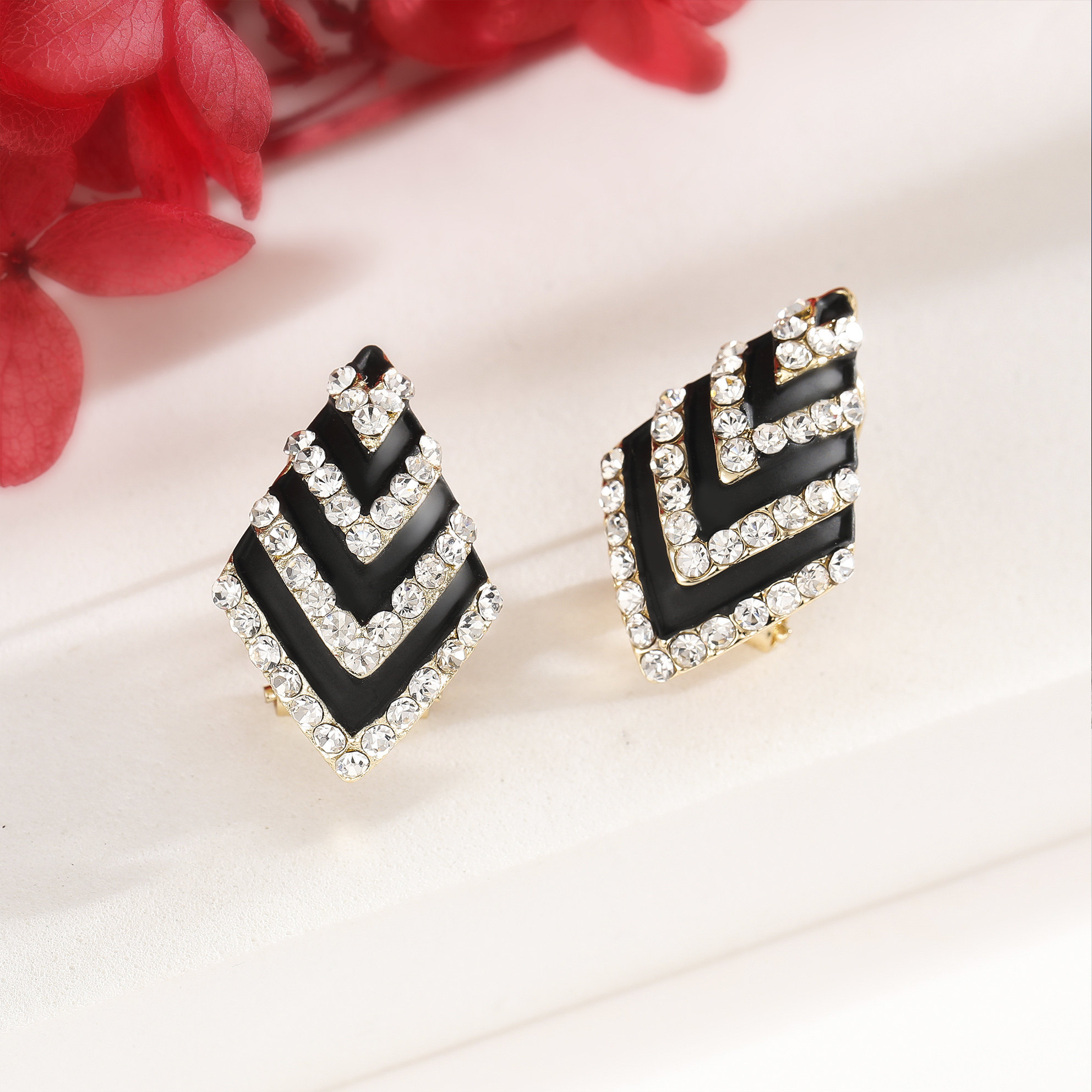 s925纯银耳环韩国个性百搭带钻菱形耳钉时尚耳钉