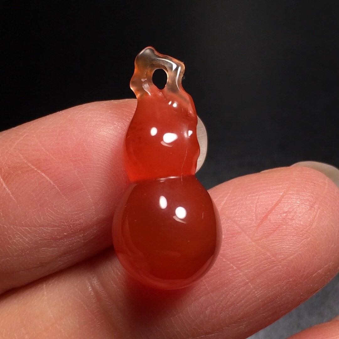 原矿保山南红玛瑙冰红精致葫芦吊坠红润高冰起项坠