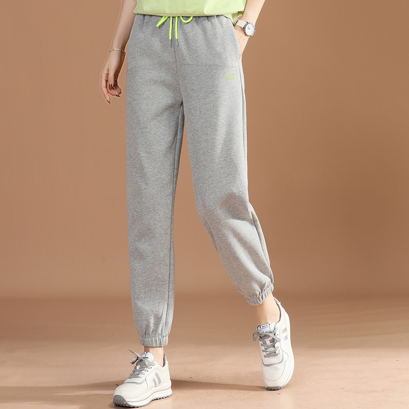 米阿玛施曼刺绣束脚运动裤女2022春季新款百搭宽松休闲哈伦长裤子