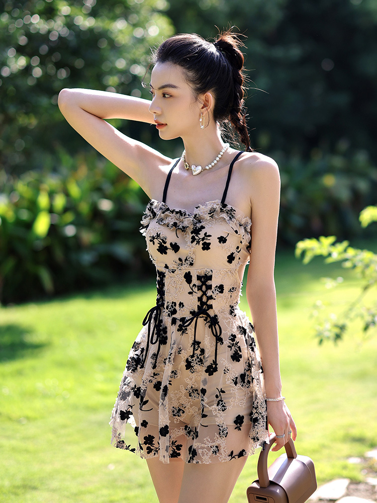 swimming复古泳衣泡温泉显瘦遮肚小胸聚拢裙式蕾丝性感连体泳衣女