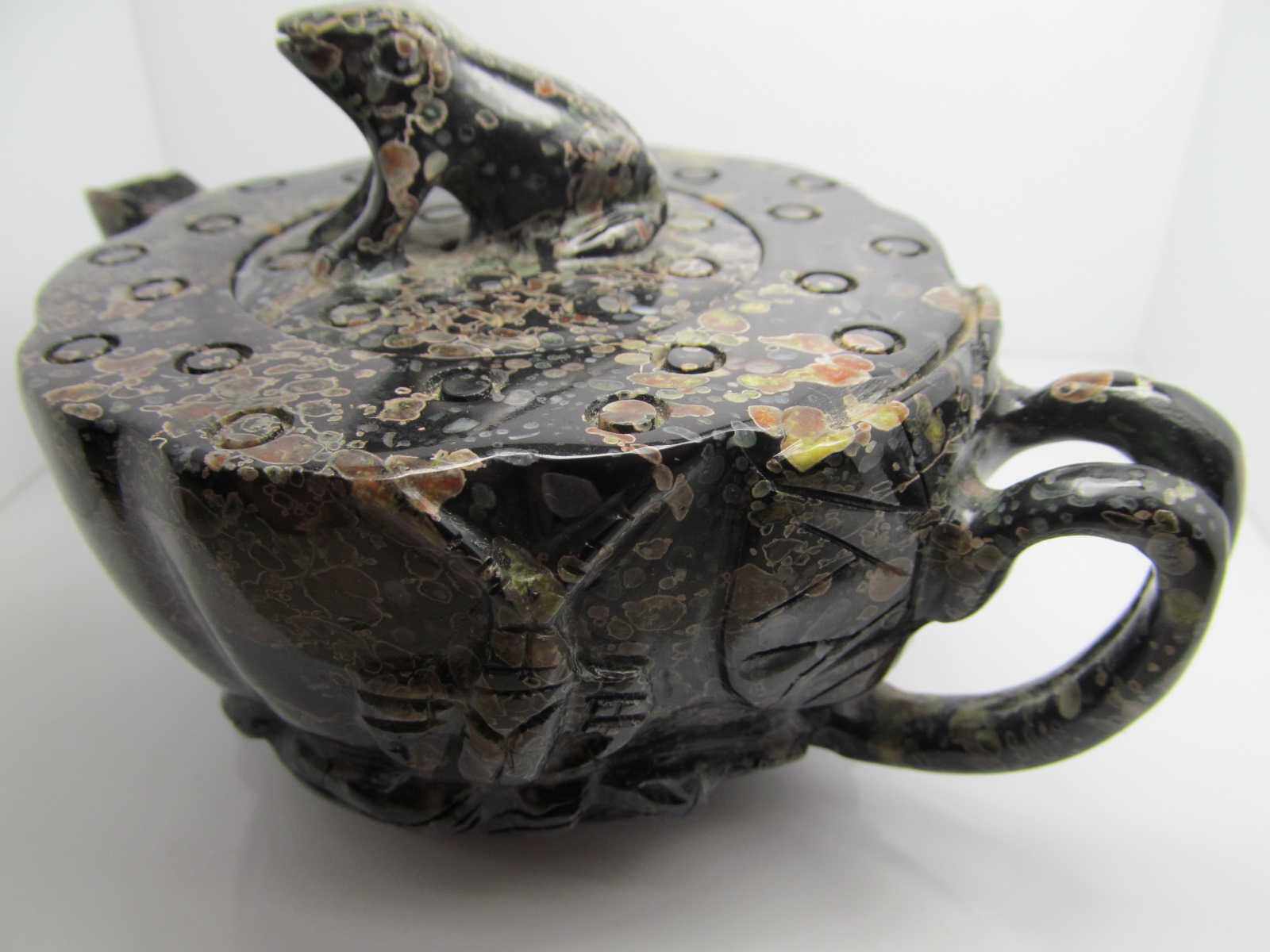 天然梅花茶壶珠宝奇石天然梅花玉茶壶