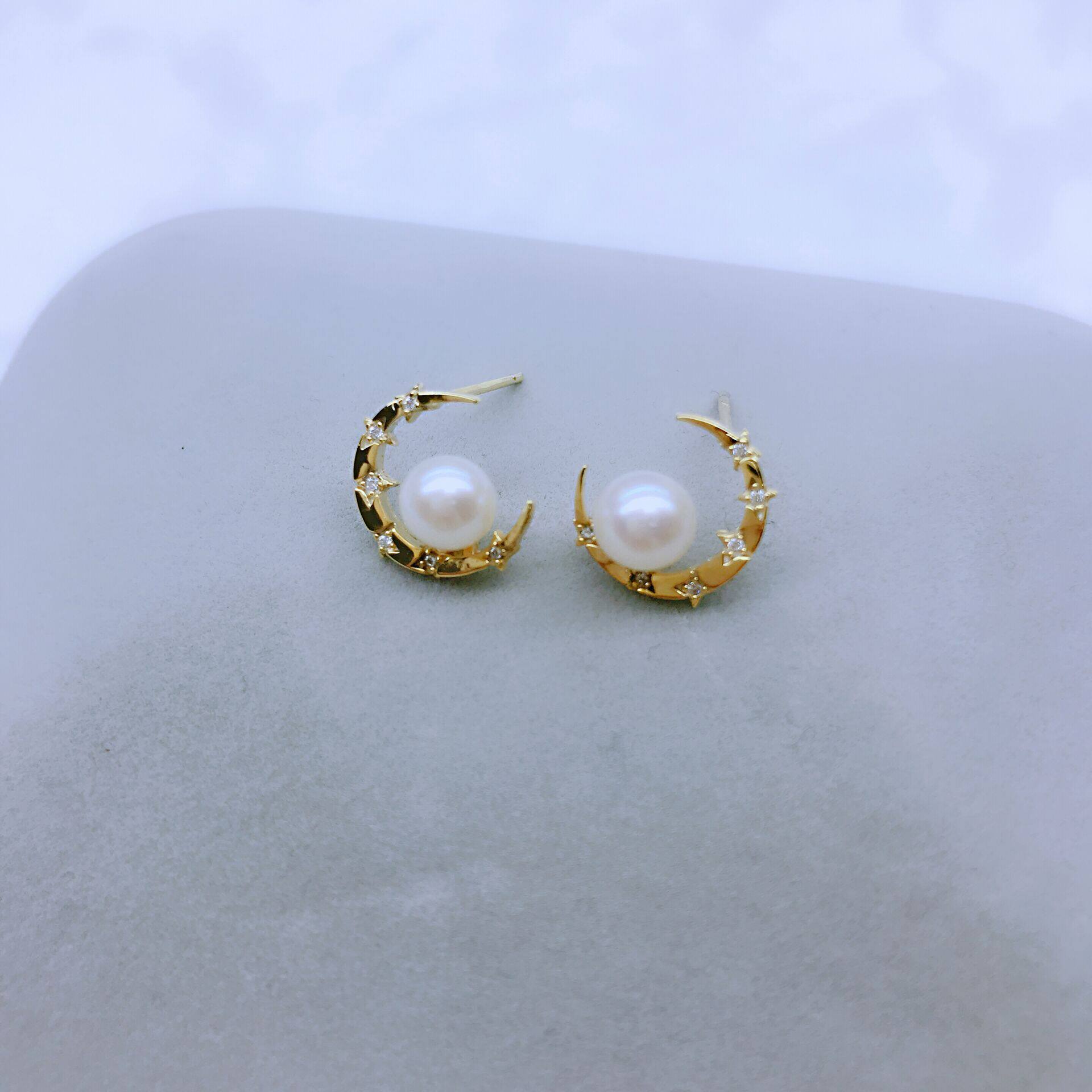 月亮珍珠耳钉耳环透粉无暇正圆亮光淡水媲美耳饰