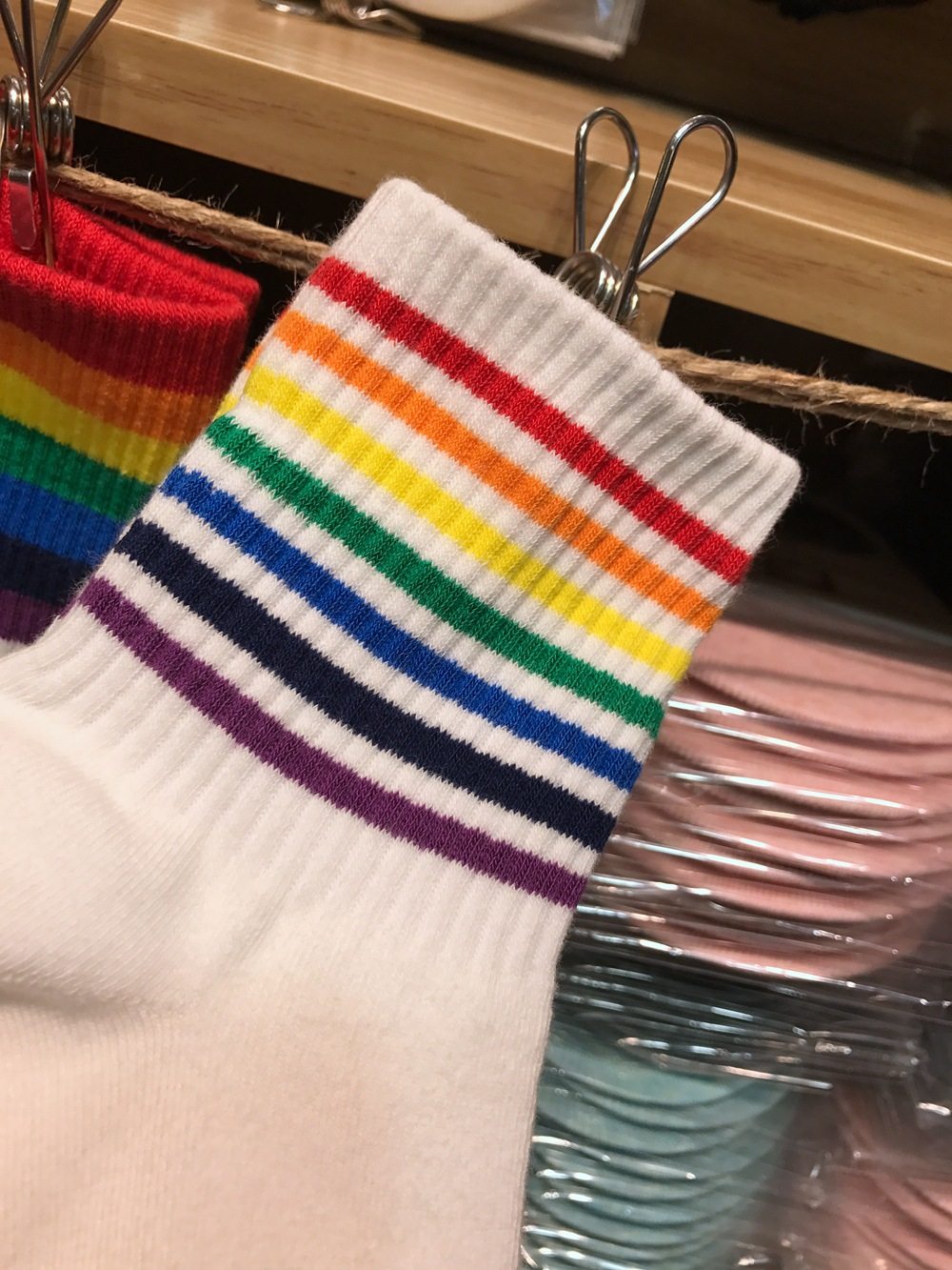 彩虹袜女袜子韩国进口kikiyasocks纯棉彩色条纹时尚中筒袜