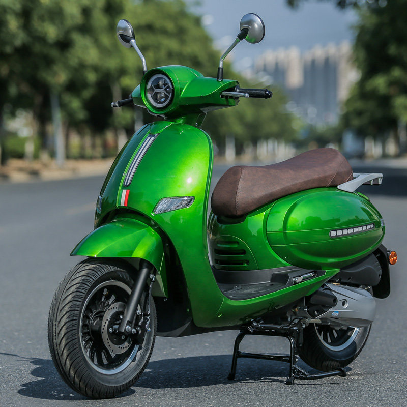 新品龙复古vespa维斯油仿电喷省150cc摩托车燃油踏板摩托车整车