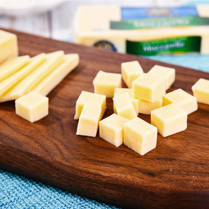 水晶农场马苏里拉原制奶酪块拉丝芝士干酪块原装进口226g即食烘焙