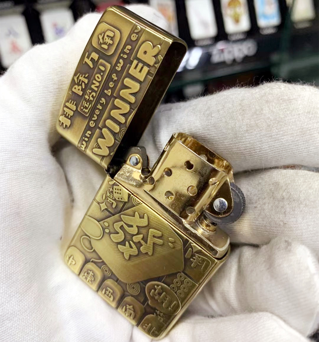 原装正品zippo打火机黄铜盔甲3d浮雕排除万南zippo