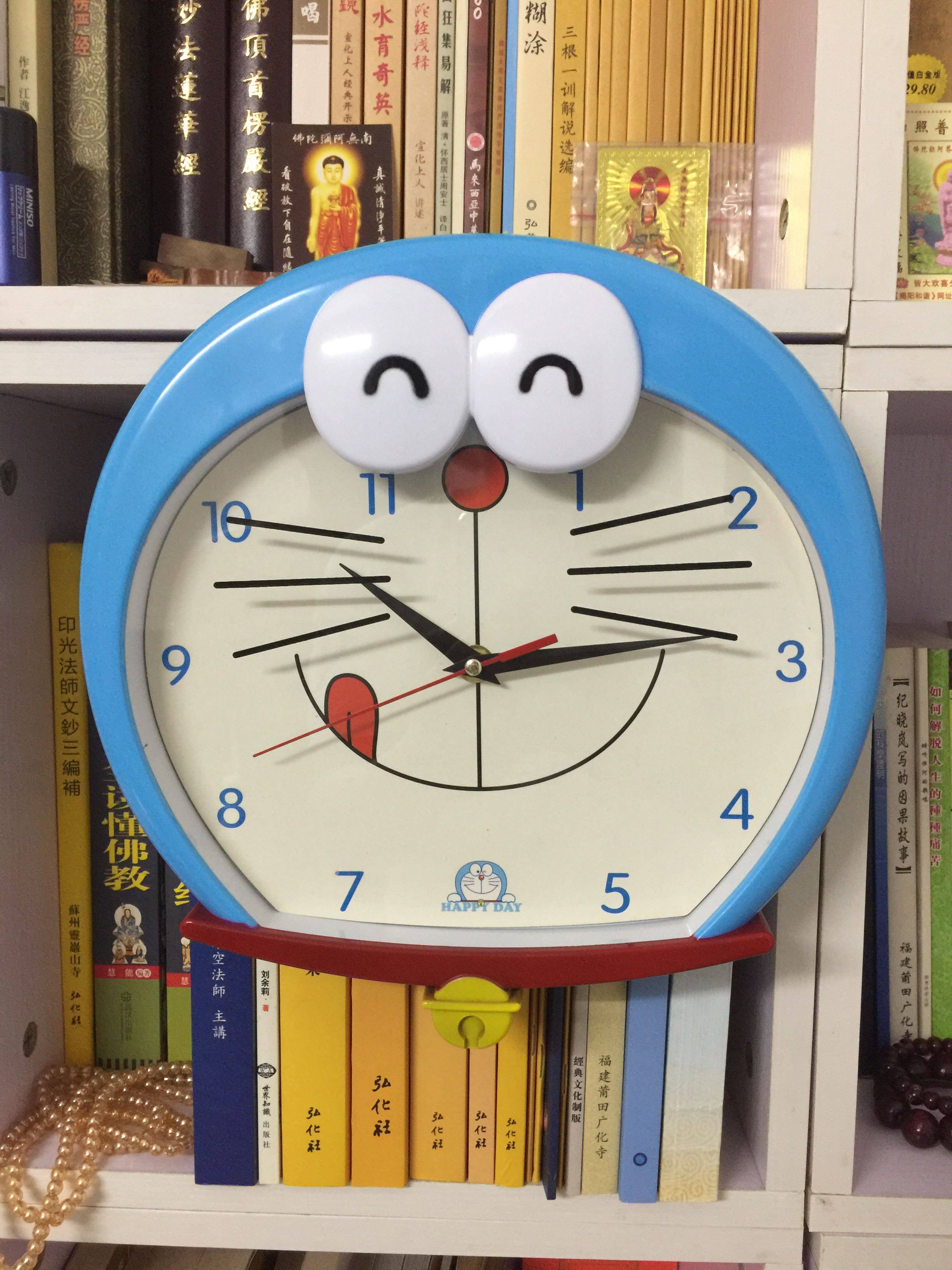 儿童可爱兔静音钟表挂壁造型卡通兔子可爱房多挂钟