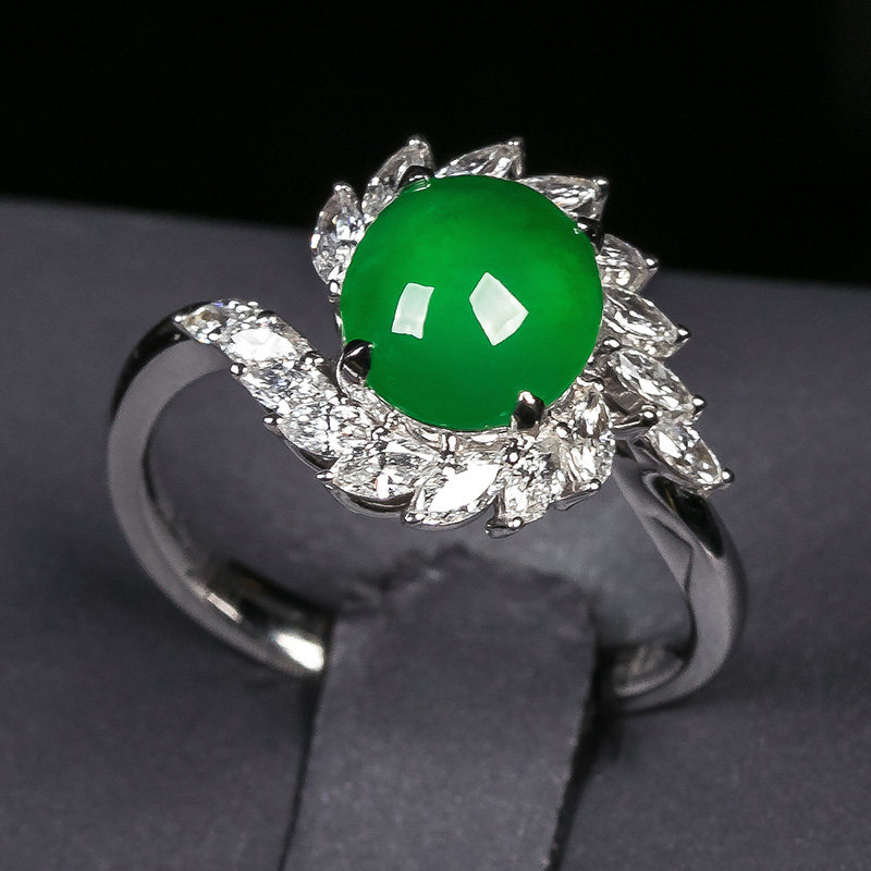 戒指天然镶嵌石女玉石阳绿蛋面金镶嵌18k戒面戒指