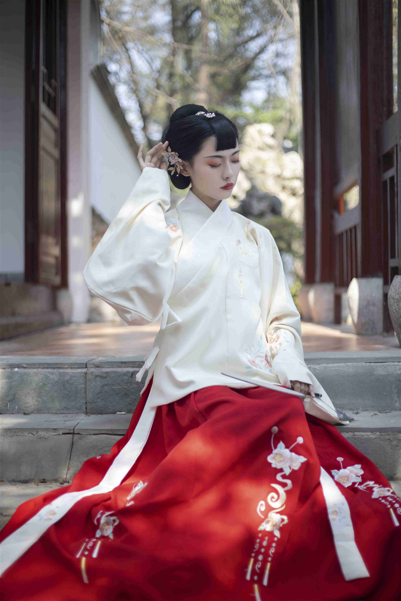 琵琶春秋汉服刺绣重工袖子墨记领袄制交创明民族服装