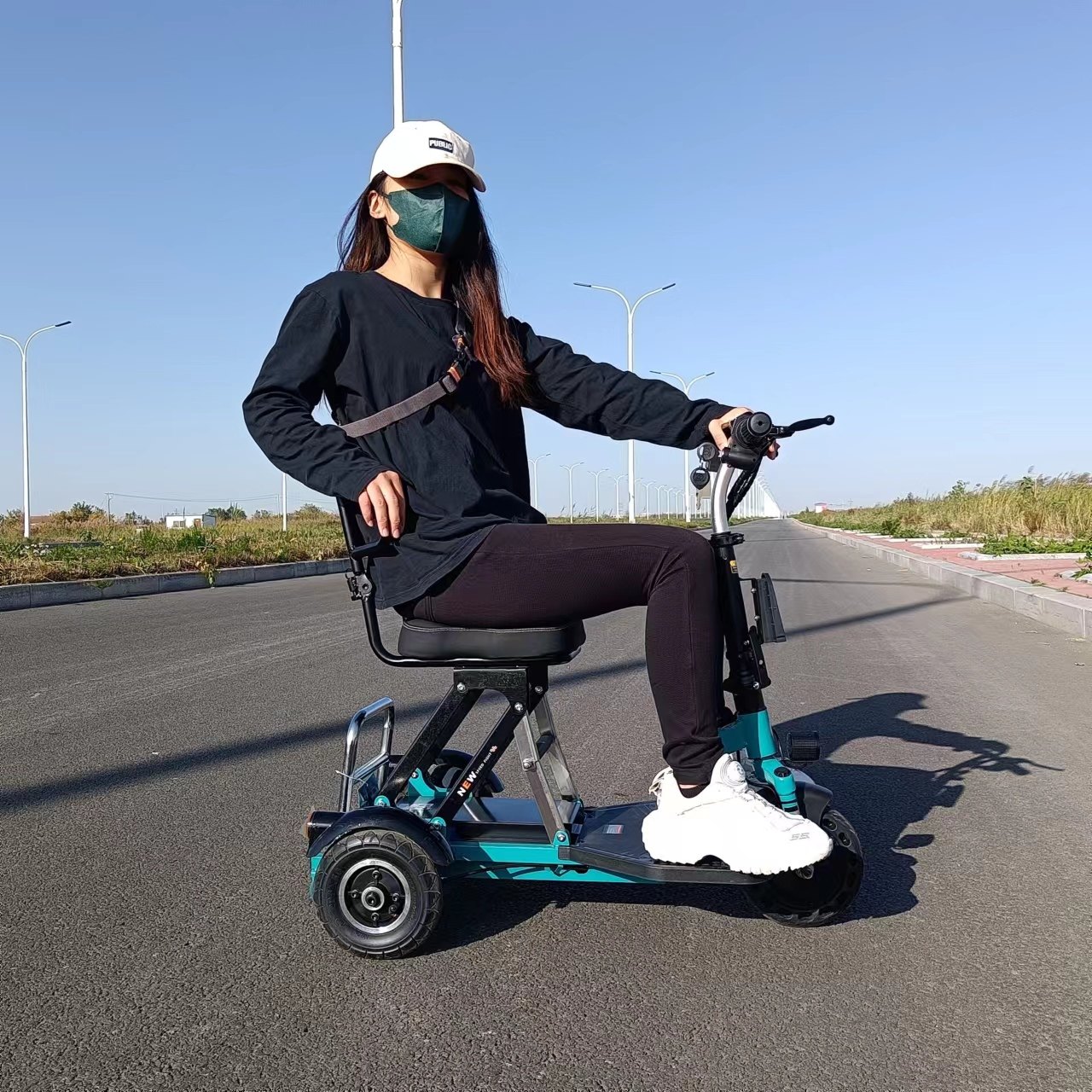 小臻电动车折叠电动三轮车单人代步残疾人家用小型电动三轮车