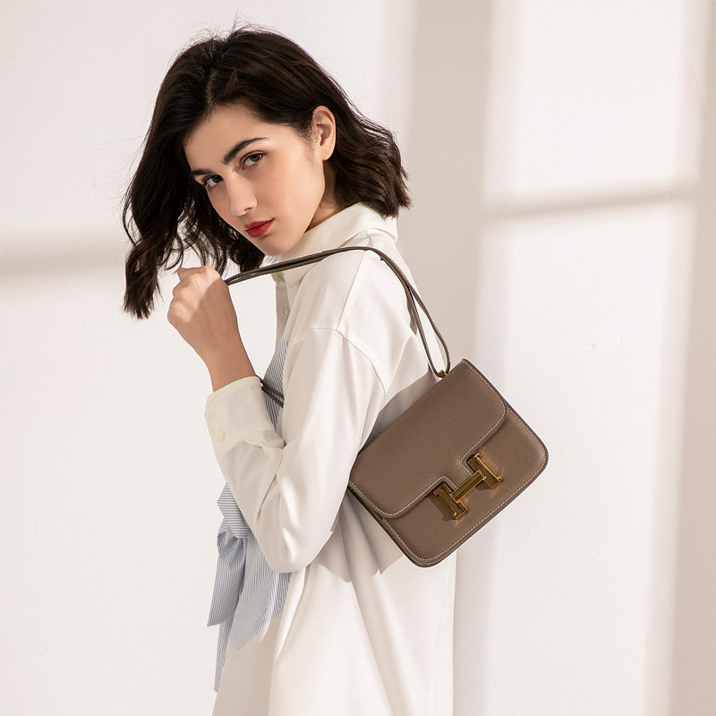 2020单肩明星包明星小方真皮斜跨包单肩康康新款小方包