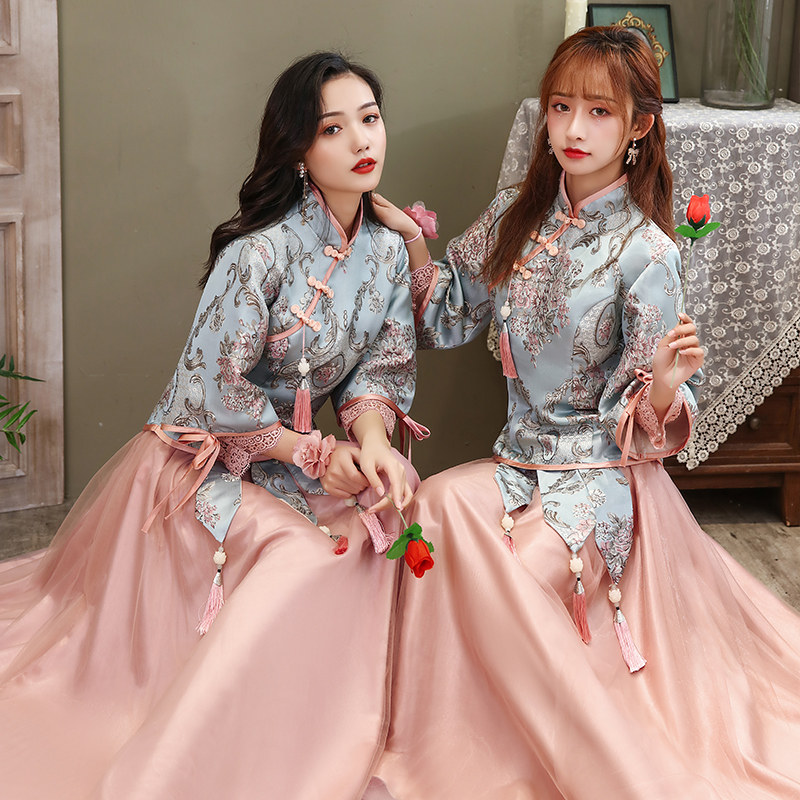 中式伴娘服2021年新款简约创意中国风秀禾姐妹服伴娘团秋冬礼服女