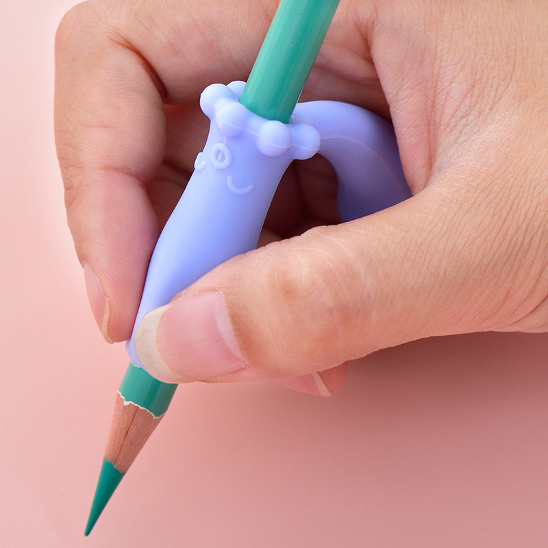 得力手腕铅笔一年级保护套笔套护指写字儿童卧笔握笔器