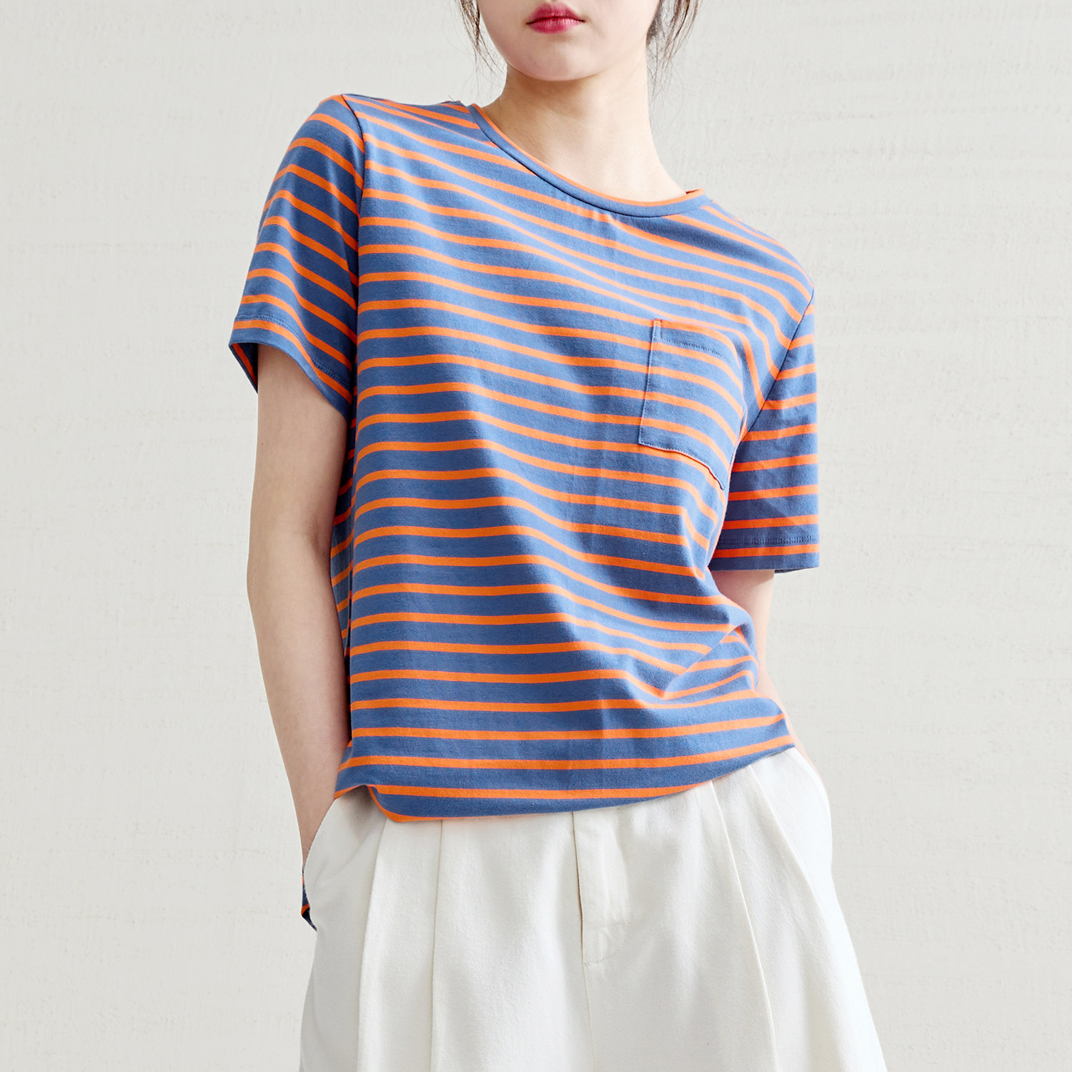 进店购买戎美高端女装 a股上市公司出品