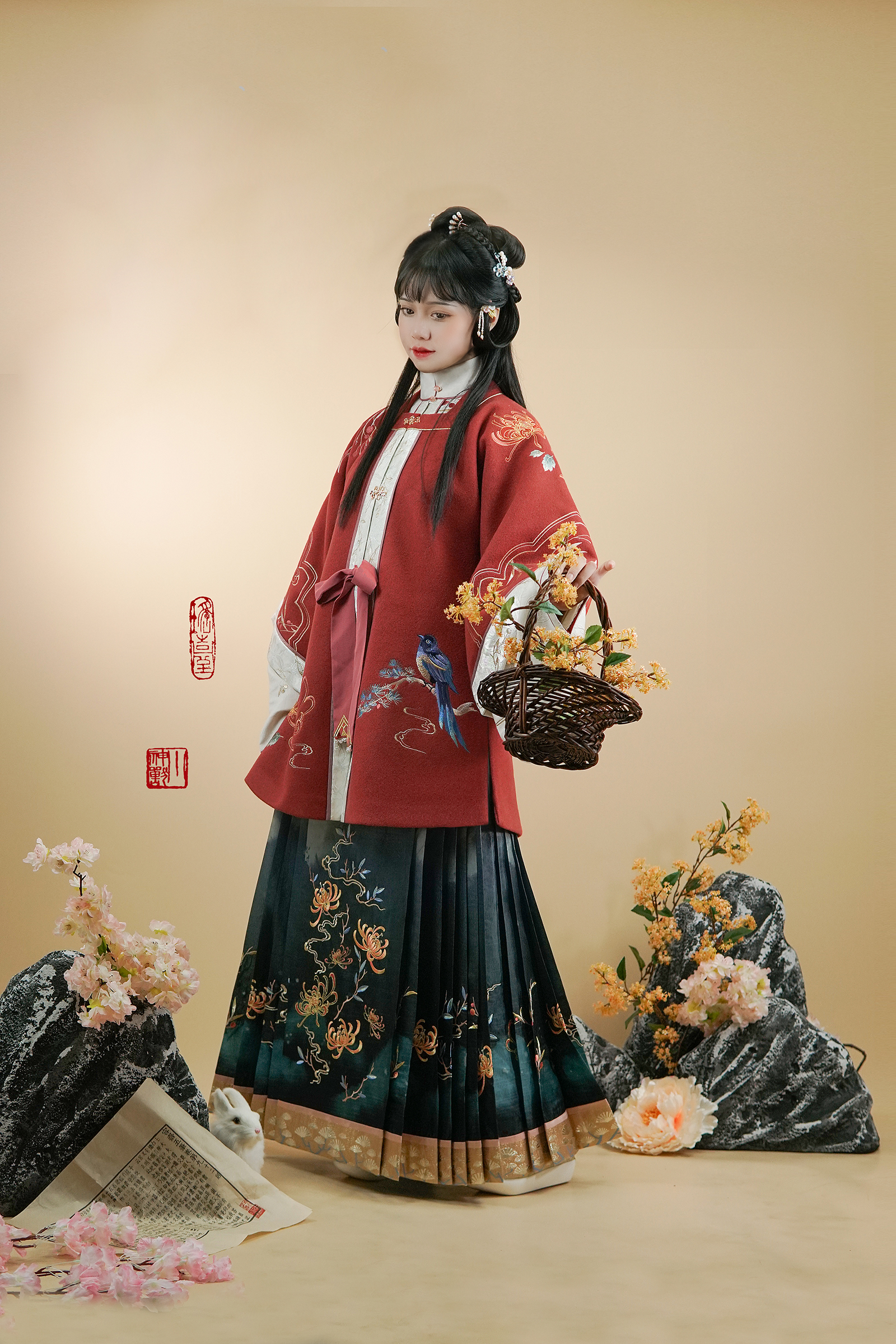 东篱明制马面重工刺绣菊花松树织金仙气优雅汉服