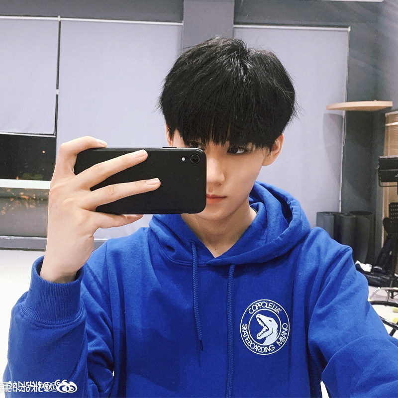 张真源恐龙同款克莱因蓝色卫衣秋冬新款长袖连帽卫衣