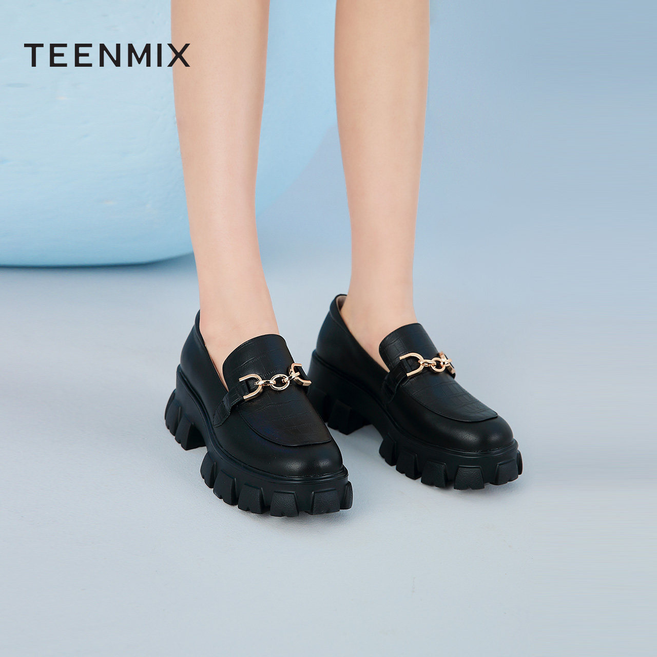 天美意厚底黑色乐福鞋女马衔扣2020春季英伦松糕鞋单鞋82230am0