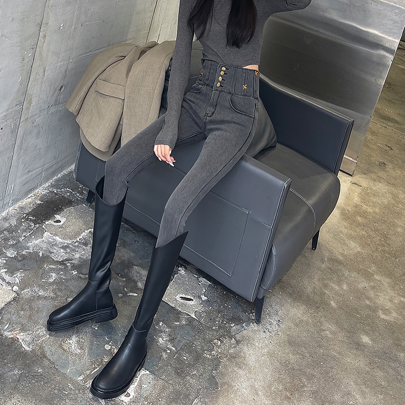 烟灰色修身加绒小脚牛仔裤女2022年春秋新款高腰弹力紧身显瘦裤子