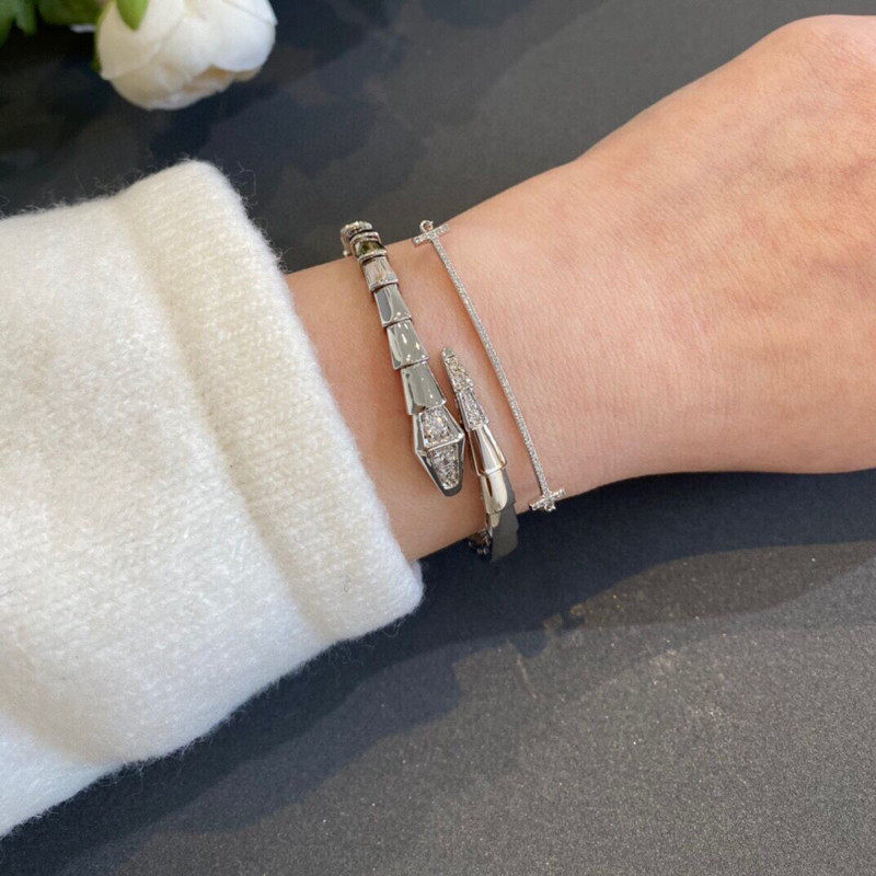 欧美个性金白贝母蛇骨手镯玫瑰金满钻蛇形网红手镯