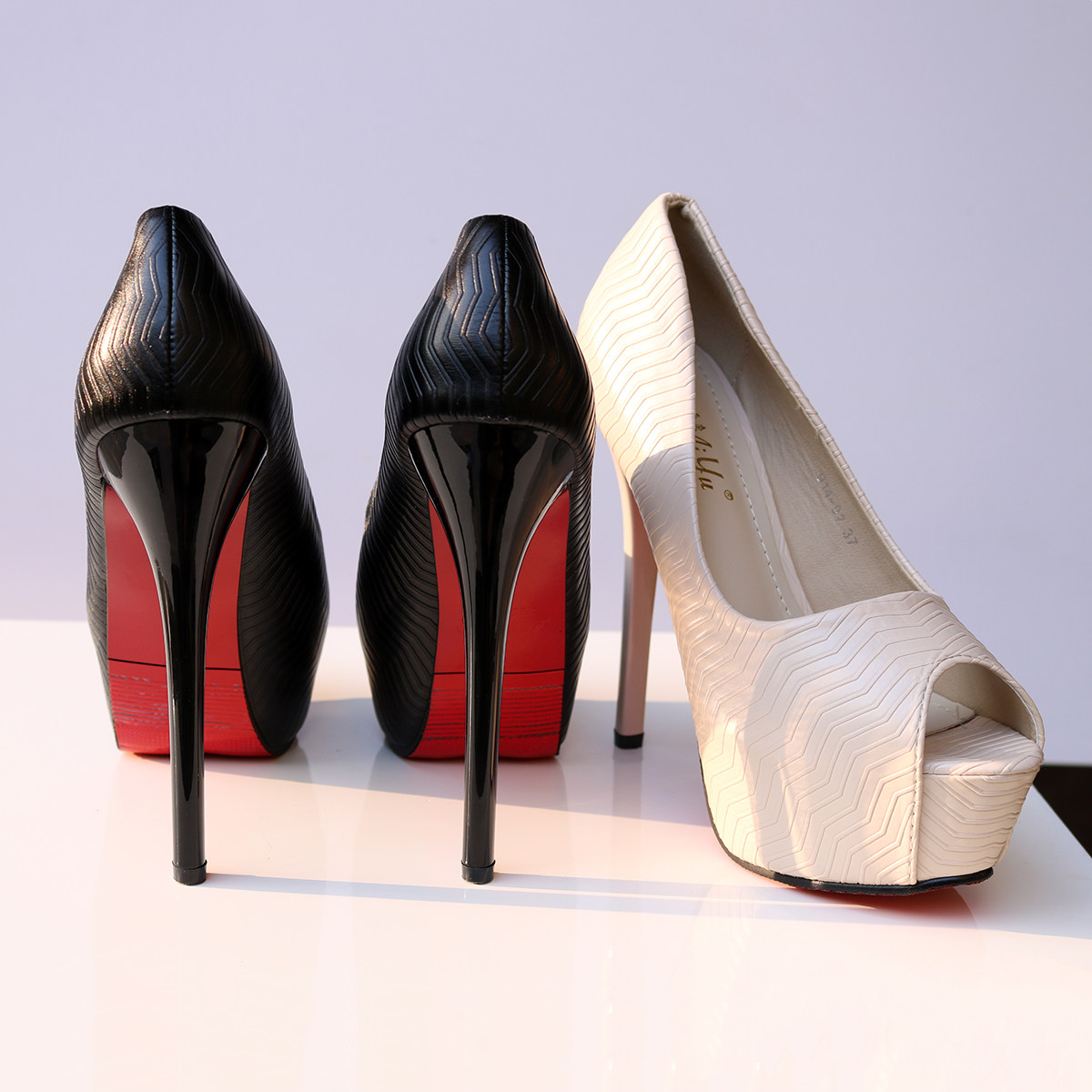 波浪红底超高高跟鱼嘴女单杏色夜店天高防水单鞋