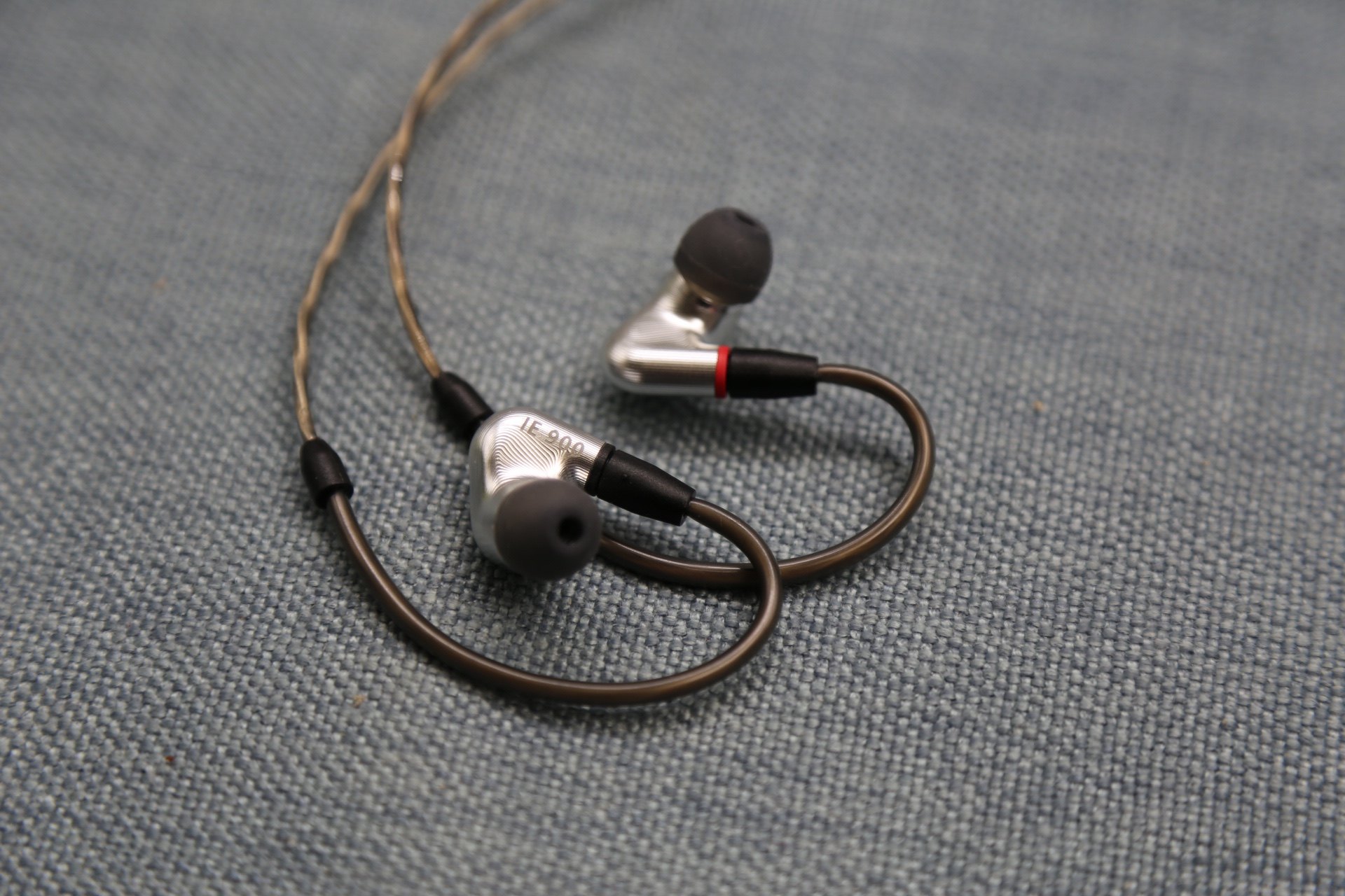 森海塞尔ie900hifi入耳耳机手机通用有线发烧diyie800s有线hifi耳机