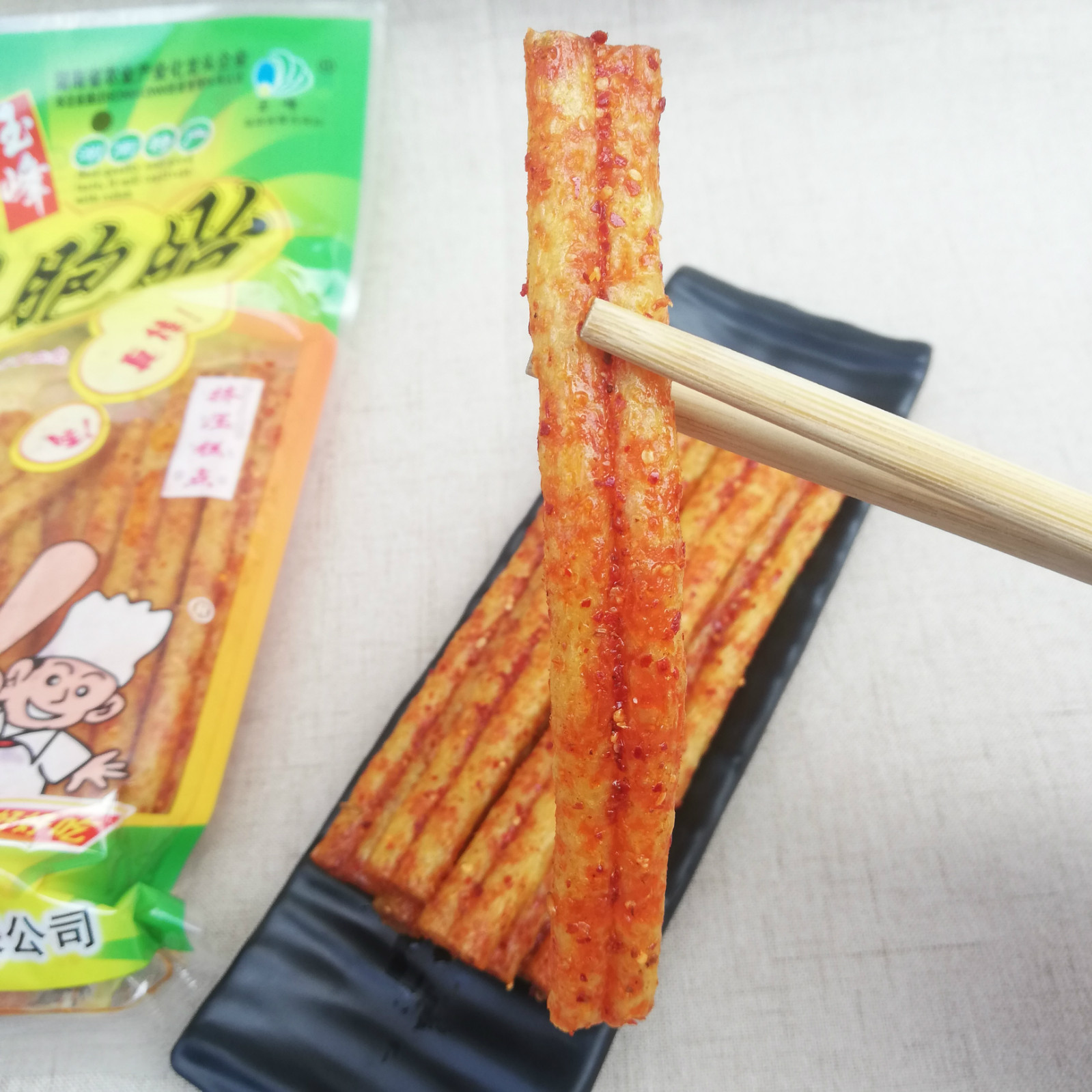 玉峰双胞胎辣条208g老式麻辣零食湖南特产小吃80后儿时怀旧大包装