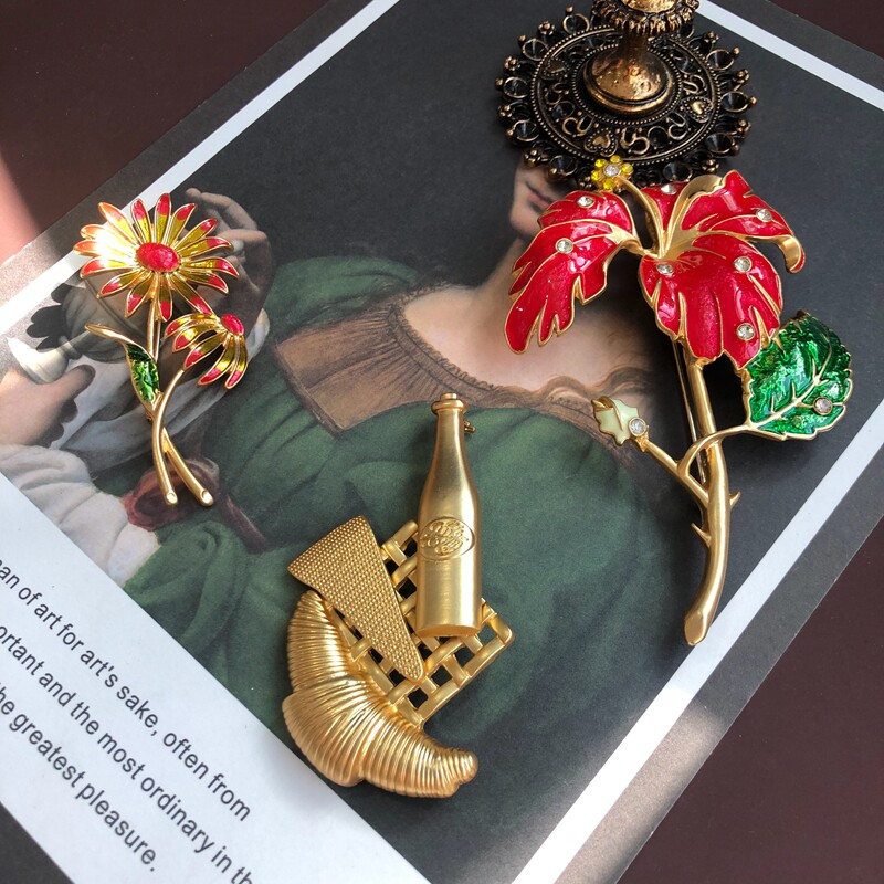 电镀真金大衣胸针配饰直播货源法式优雅珐琅胸针