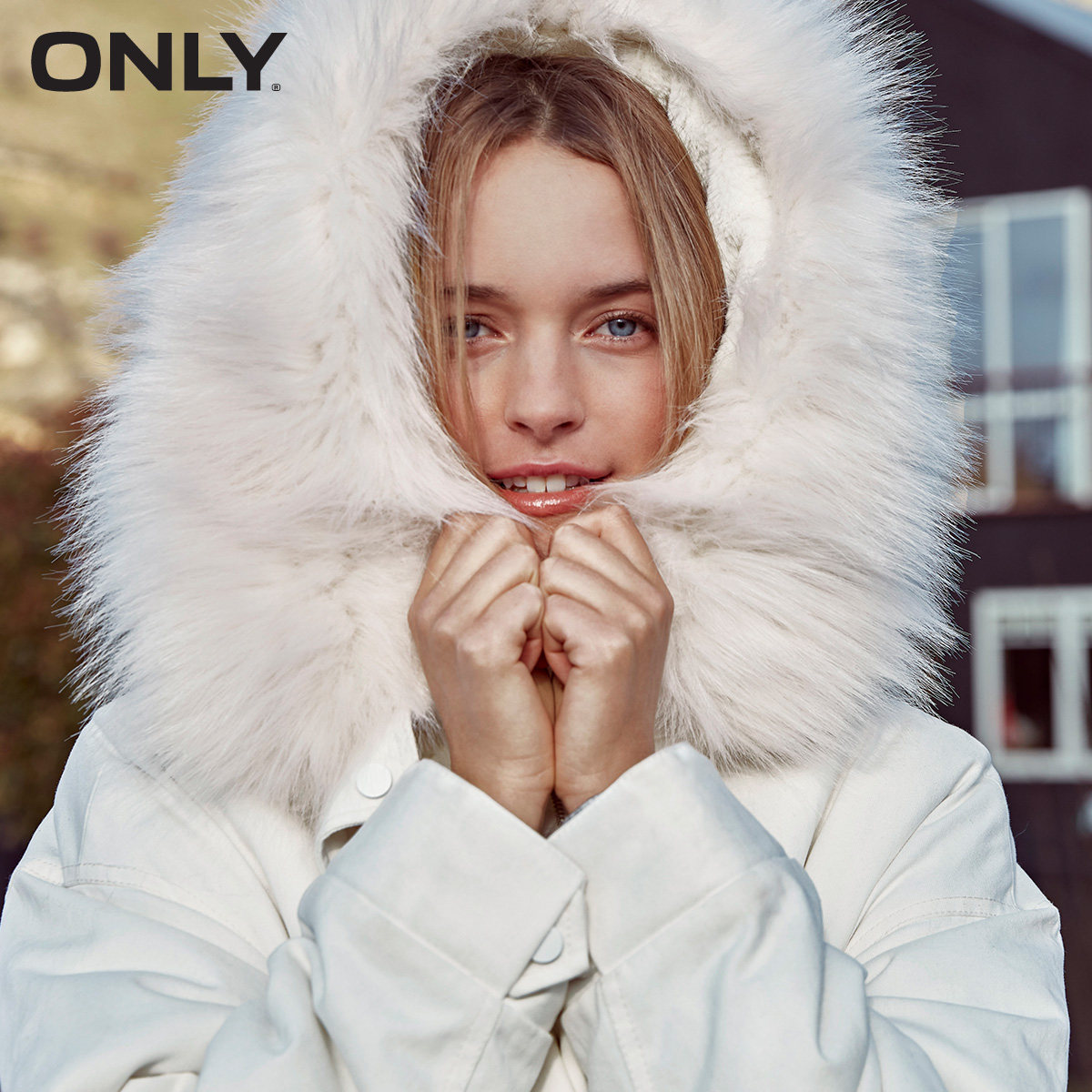 only2020秋季新款宽松短款加绒连帽毛领收腰棉服外套女|119322503