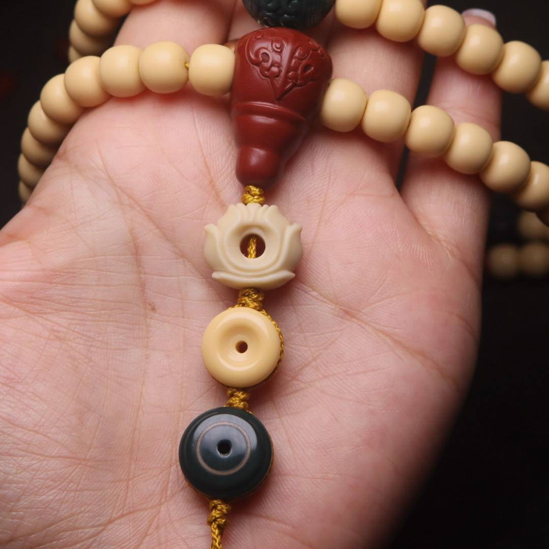 阿拉善玛瑙搓金车轮背云侧挂扣子隔珠108手串长串摆件