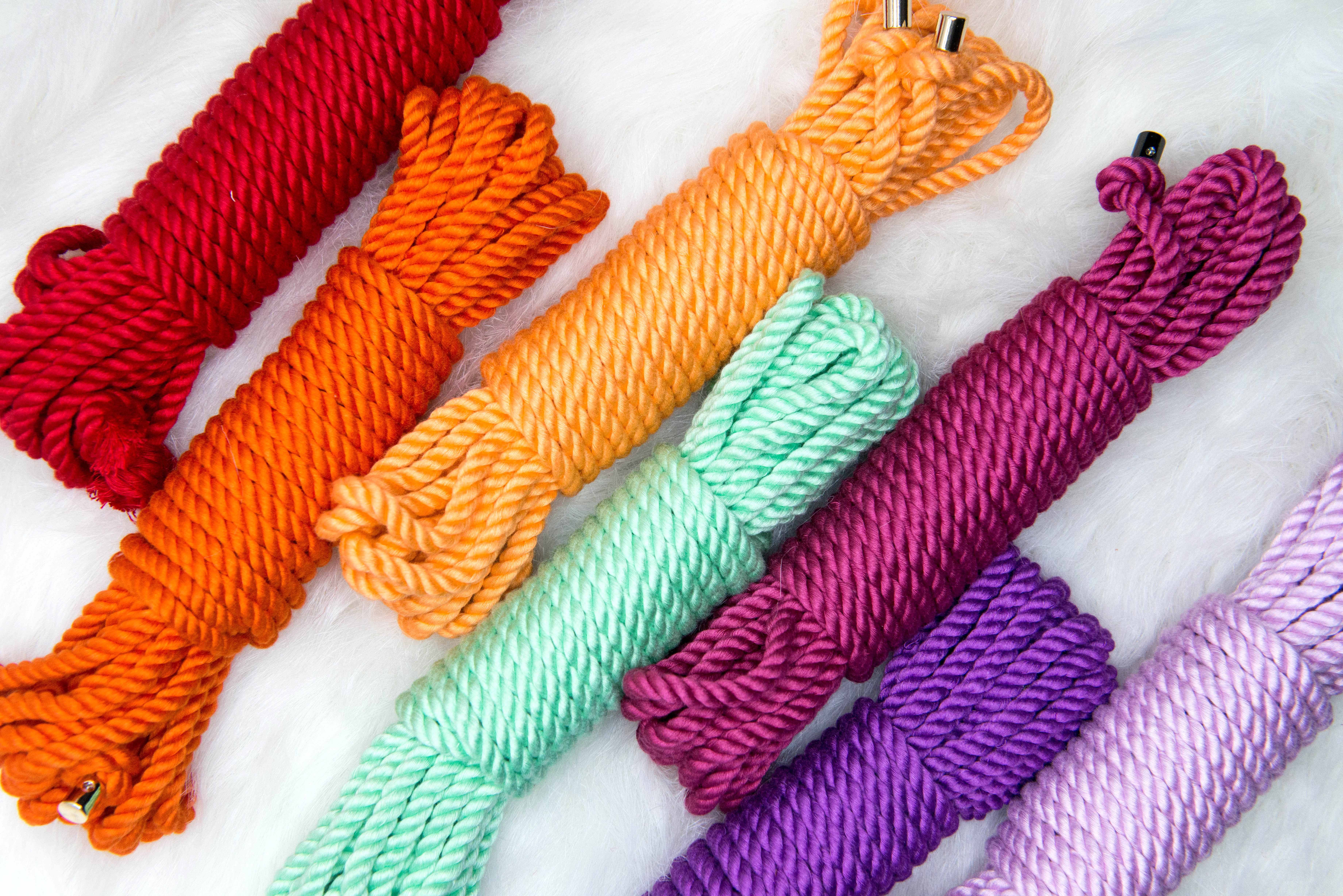 捆绑绳缚专用纤维纯色段染绳6mm绳艺紧缚梦幻绳子