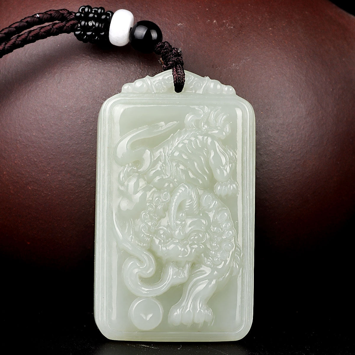 宏图好运和田玉麒麟吊坠男女女款玉石方牌时尚百搭项坠
