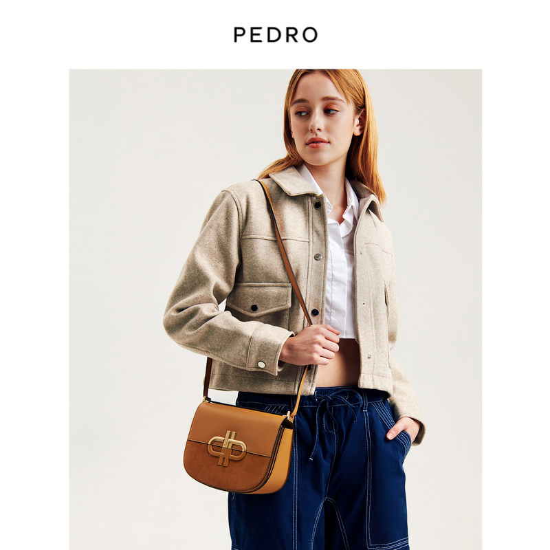 pedro单肩冬季新款女包牛皮拼接翻盖马鞍包腋下马鞍包