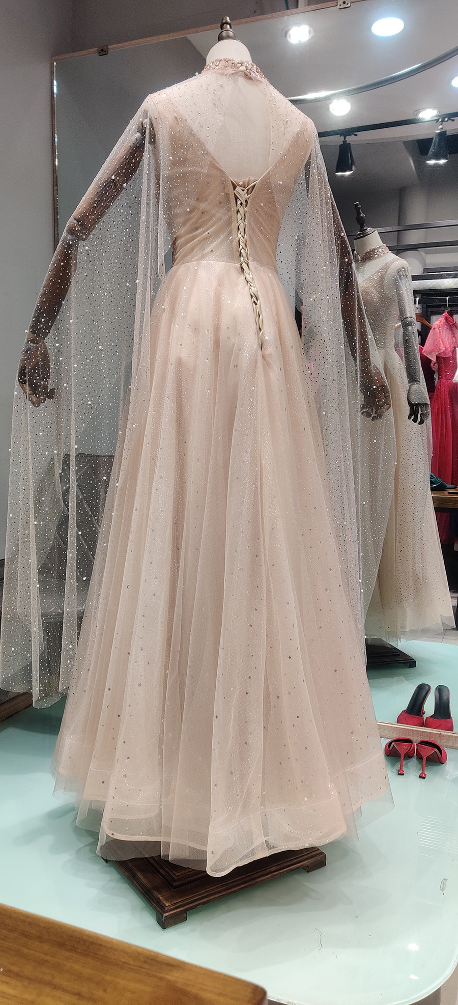 新款豪华晚礼服披风亮片钉珠长款新娘结婚宴会礼服