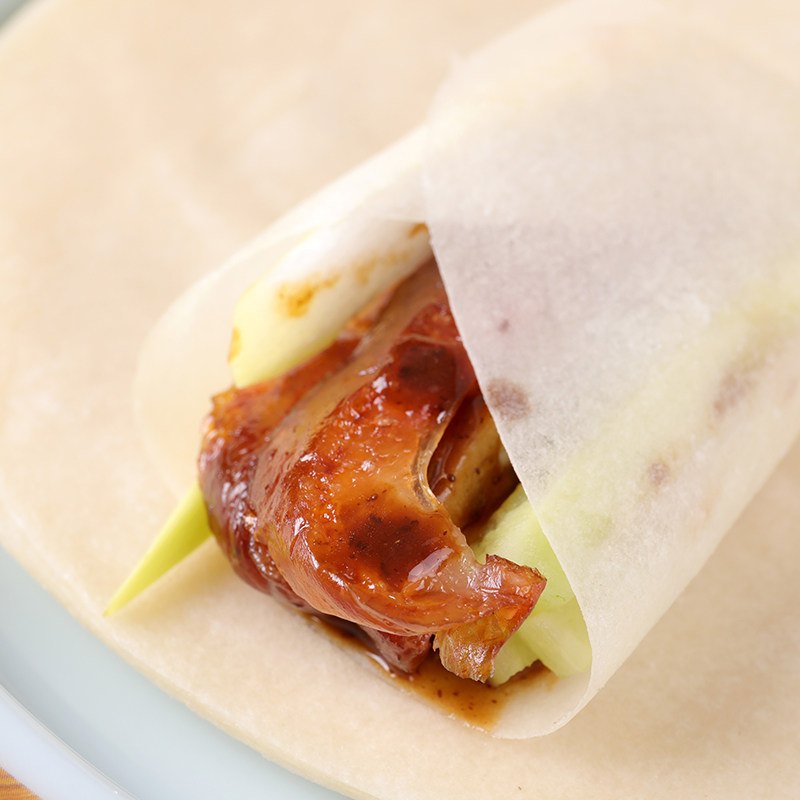 烤鸭荷叶煎饼老北京面皮烙饼面筋羊肉串卷饼手工手抓饼