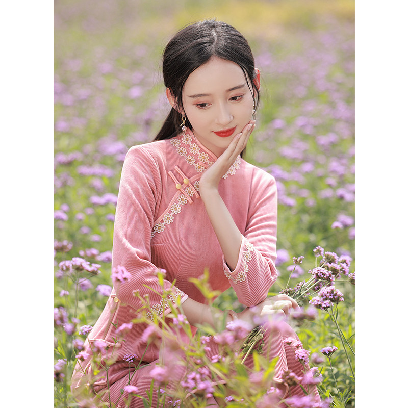 粉色长袖旗袍2022年新款秋季年轻少女高端气质旗袍