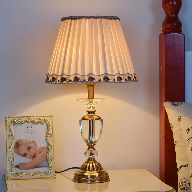 水晶台灯卧室床头头灯欧式轻奢家用简约现代装饰台灯