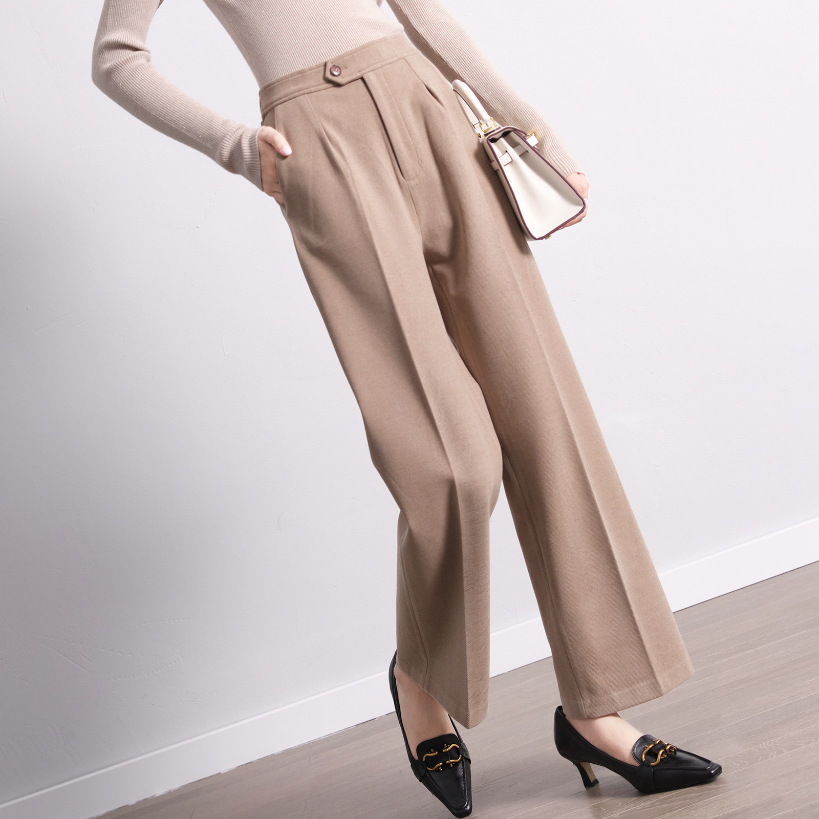 气质温柔知性性的质美浅黄色宽松休闲纽扣裤女休闲裤