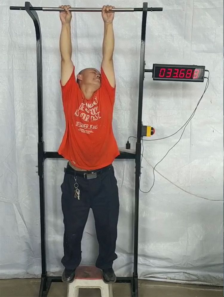 挑战单杠100秒120秒旋转夜市摆摊火爆项目抖音其他游乐设施