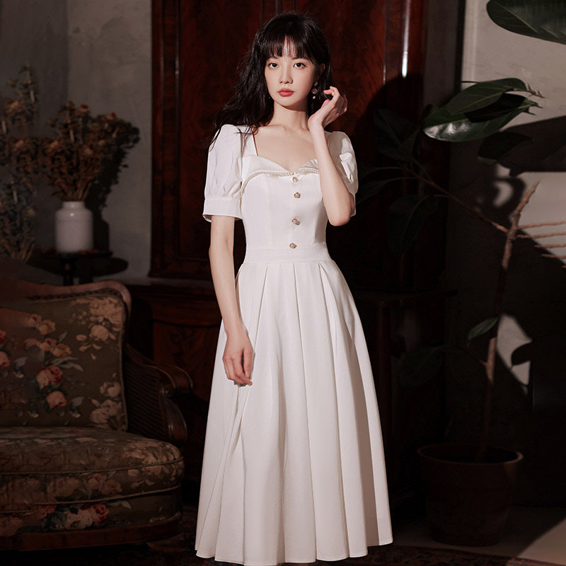 法式洋装装小礼服2021新款气质白色伴娘连衣裙礼服
