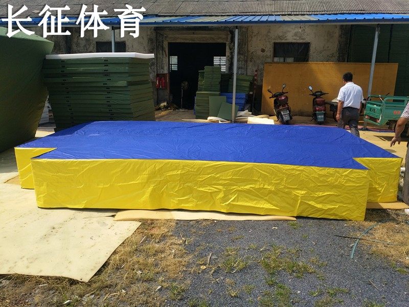 海绵跳高海绵垫防护棚背越式存储跑酷攀岩空翻海绵垫