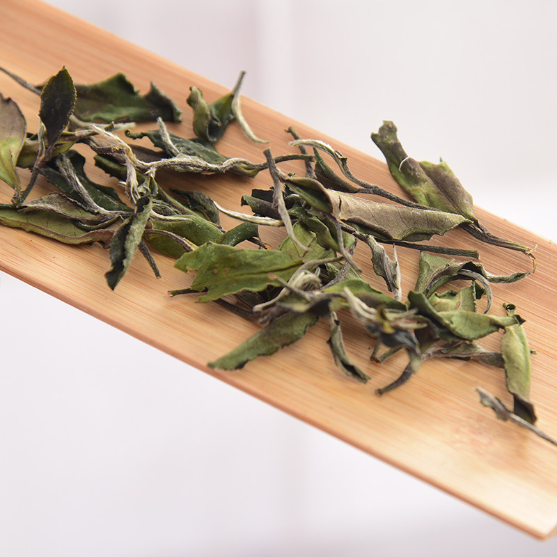 白茶四年陈老2018年梅占白牡丹m4兰花花香牡丹白牡丹