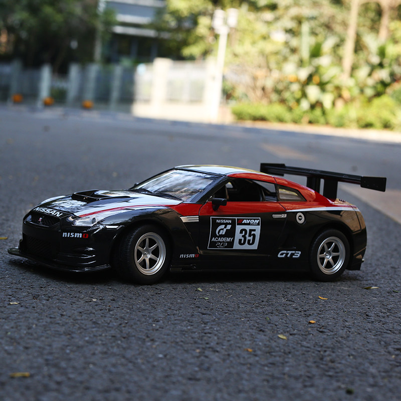 遥控汽车gtr漂移赛车高速跑车可充电男孩儿童玩具车礼物电动模型