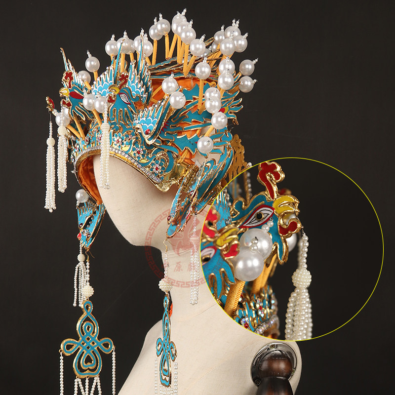 老旦戏曲中原戏装戏剧头饰凤冠太君帽子舞台剧演出民族服装