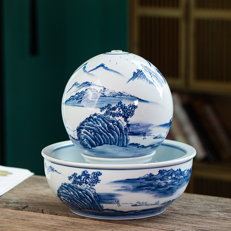 创意中式 青花陶瓷流水器喷泉加湿摆件客厅桌面家居装 饰开业礼品抖音