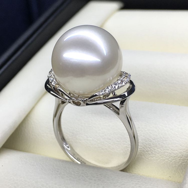 白珍珠戒指18k白金镶嵌圆形1314mm白色海水珠南洋手饰