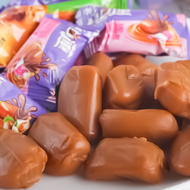 怡口太妃巧克力夹心糖318g罐装牛奶糖宴会新年婚庆糖果